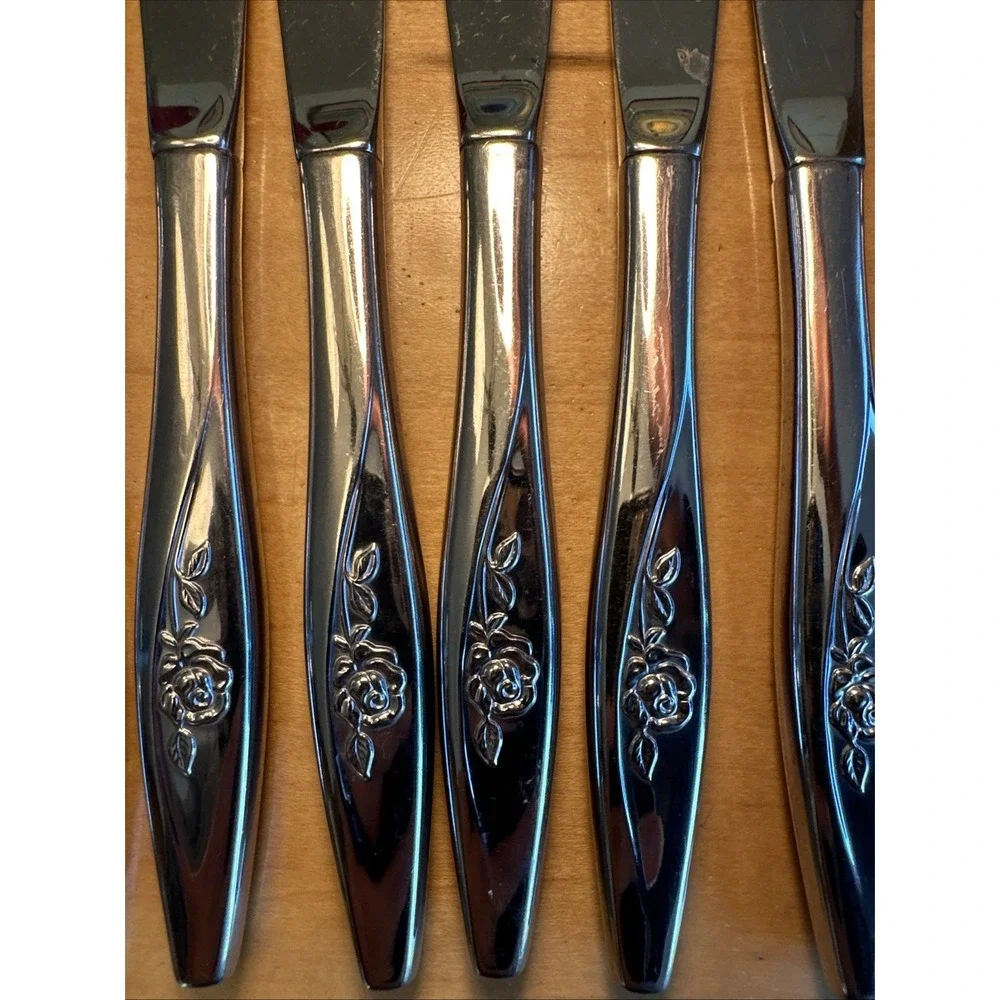 Lot (11) Oneida Oneidacraft LASTING ROSE Deluxe‎ Stainless 8.5